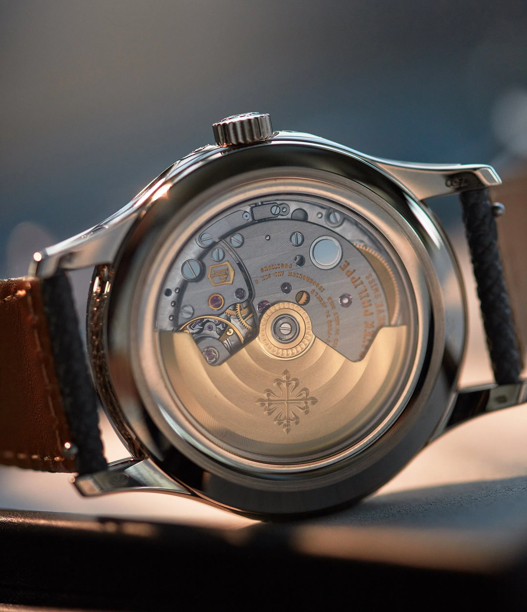 5205G-001 | Annual Calendar | White Gold