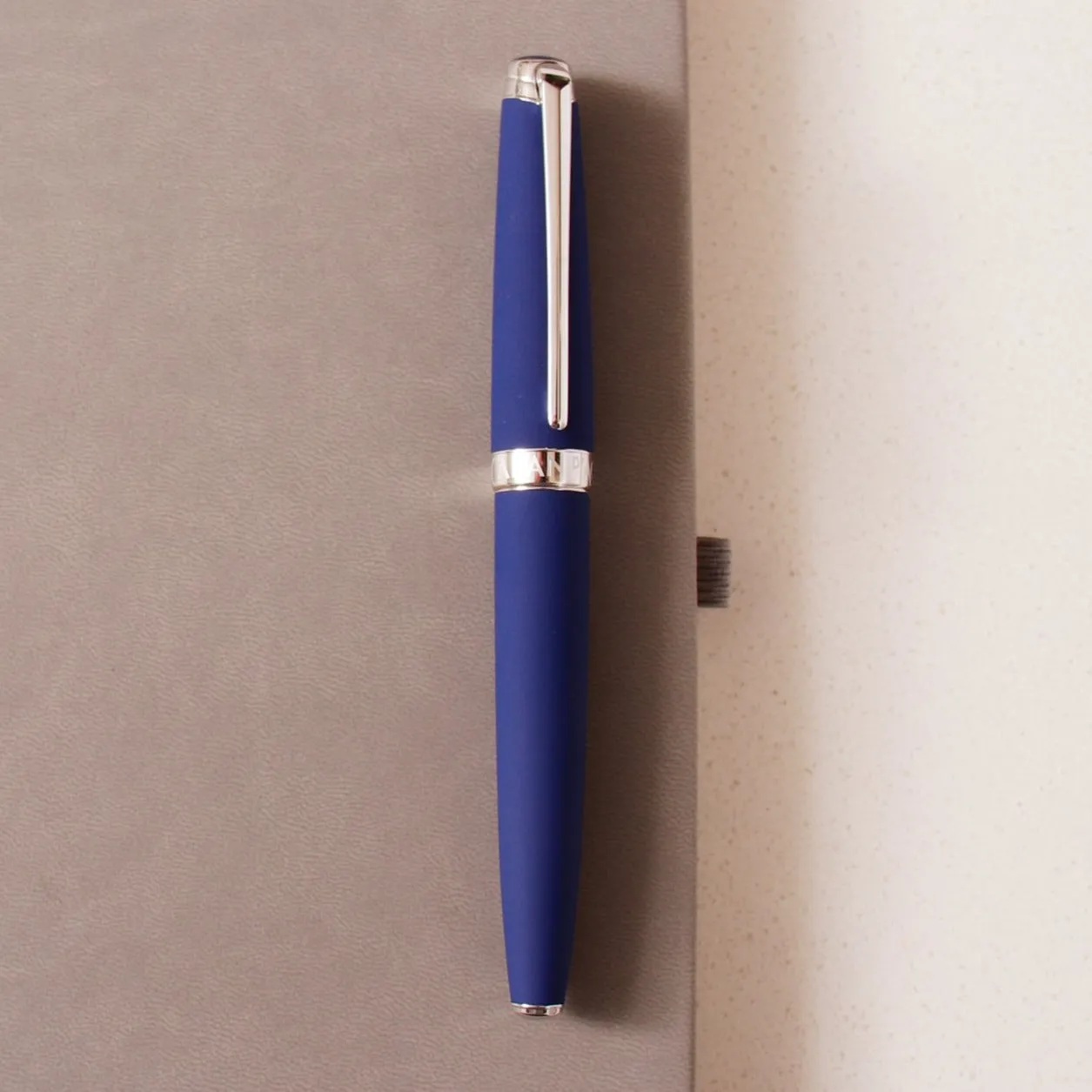 Caran D'Ache Leman V2 Blue Night Fountain Pen