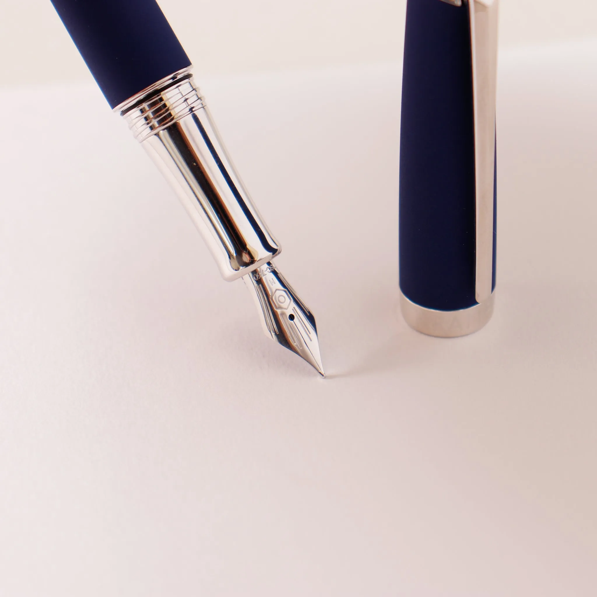 Caran D'Ache Leman V2 Blue Night Fountain Pen