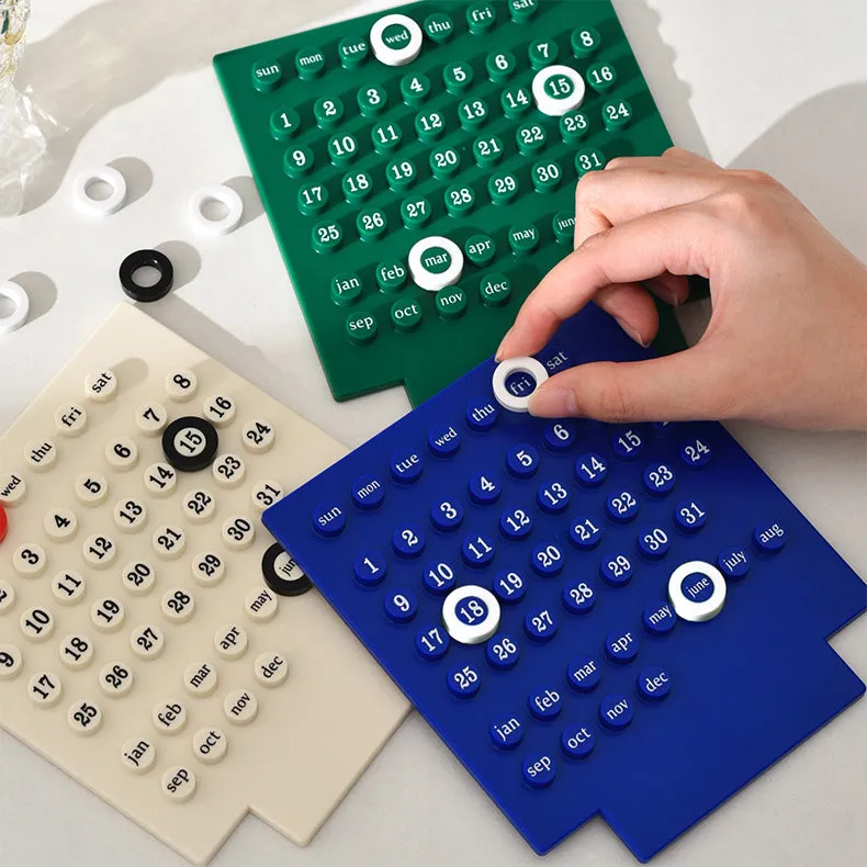 Cute DIY Table Calendar