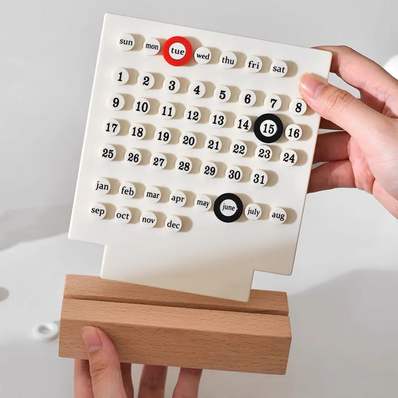 Cute DIY Table Calendar
