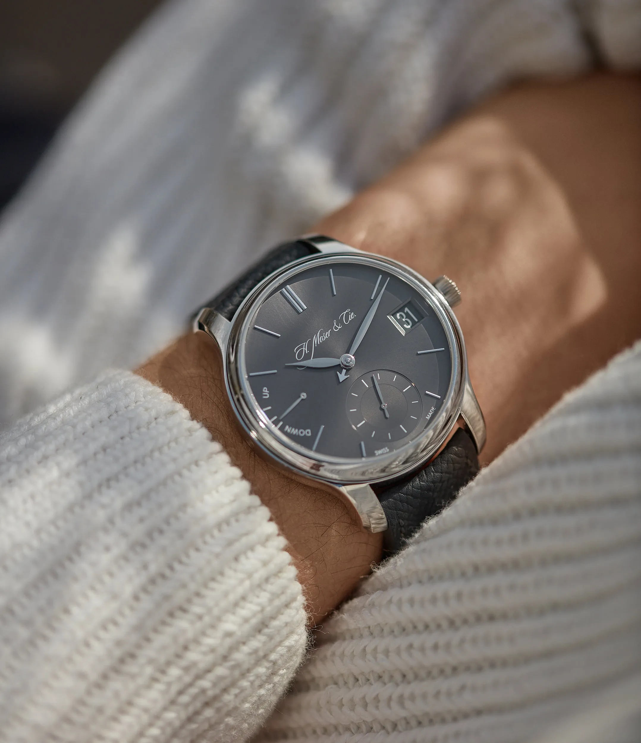 Endeavour Perpetual Calendar | Platinum