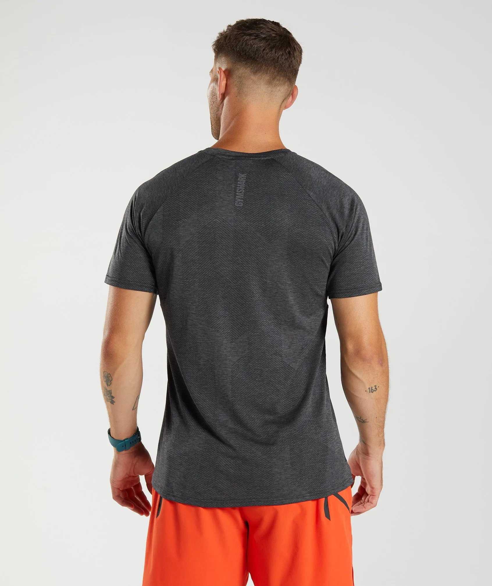 Gymshark Apex T-Shirt - Black/Silhouette Grey