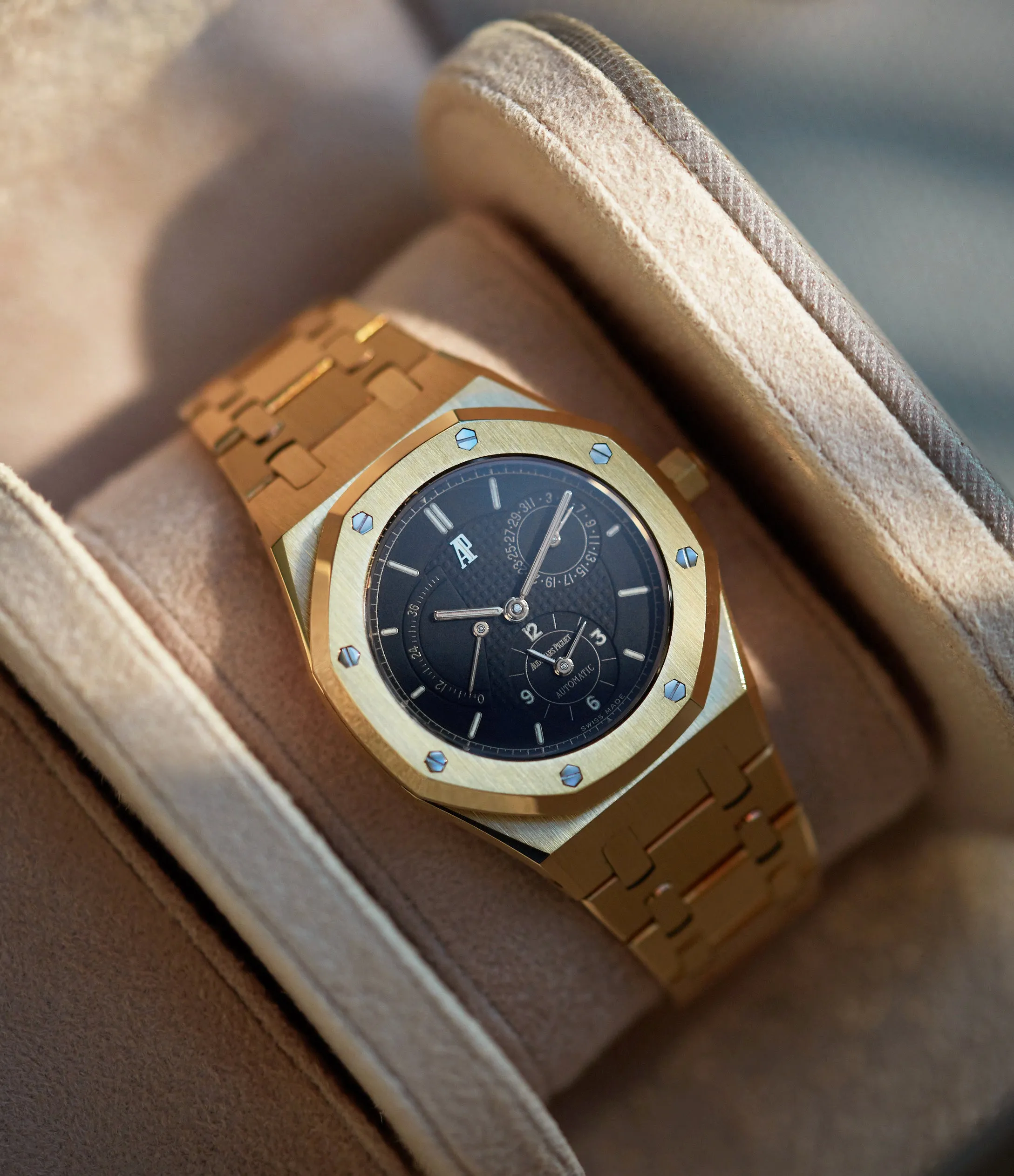 Royal Oak Dual-Time | 25730BA | Yellow Gold