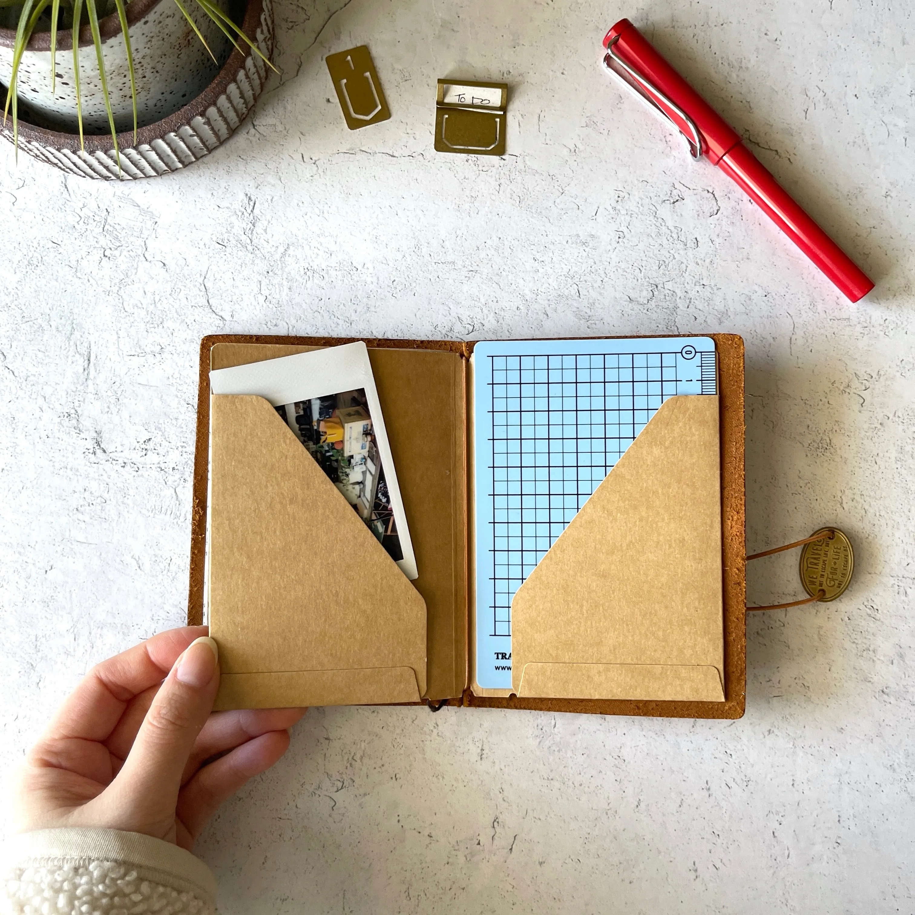 [TRC] 010 // Kraft Folder (Passport)