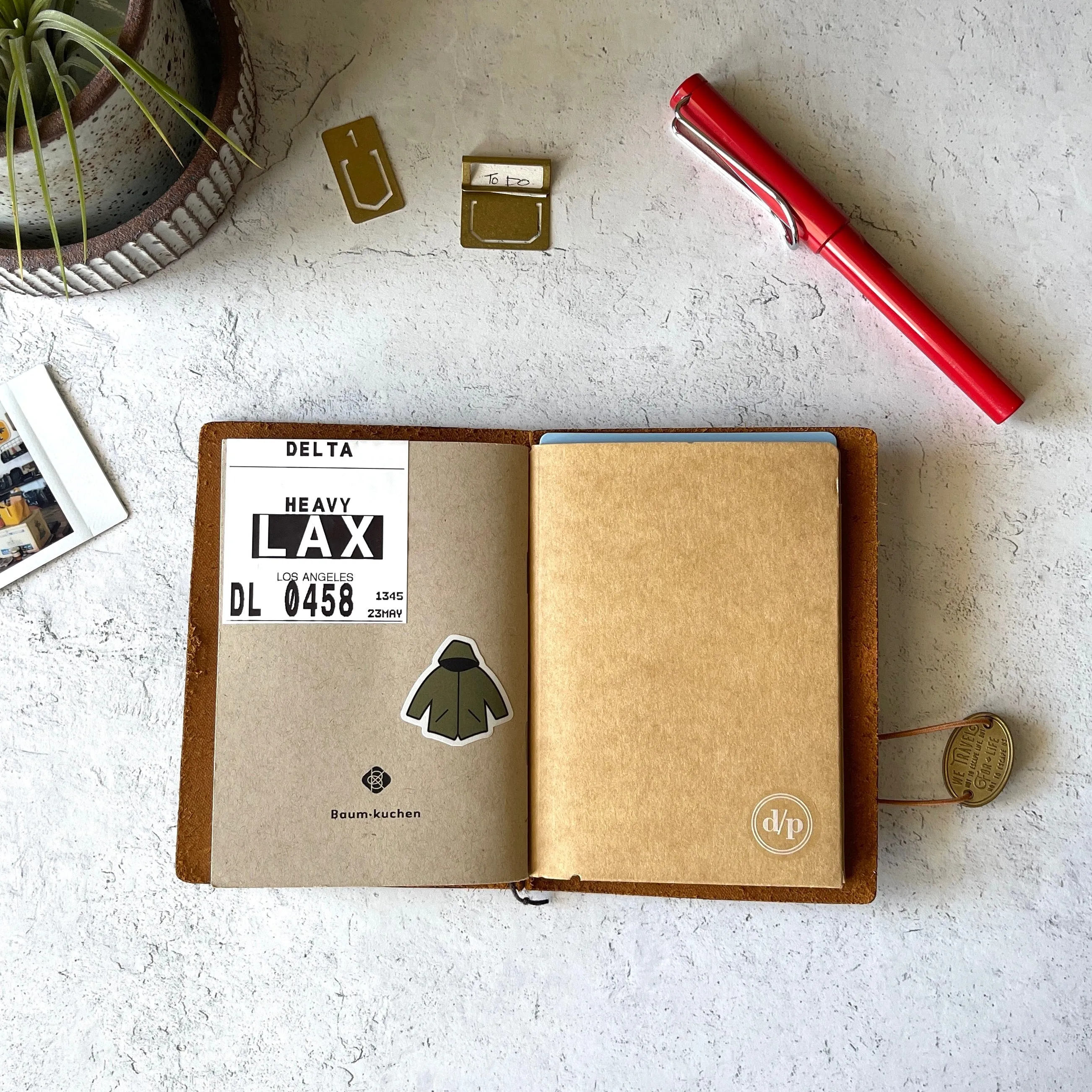 [TRC] 010 // Kraft Folder (Passport)